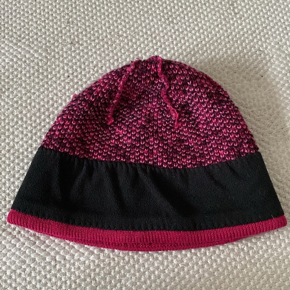 Columbia tuque/beanie winter wool/acrylic/polyester blend! Chevron pattern O/S - Picture 9 of 15